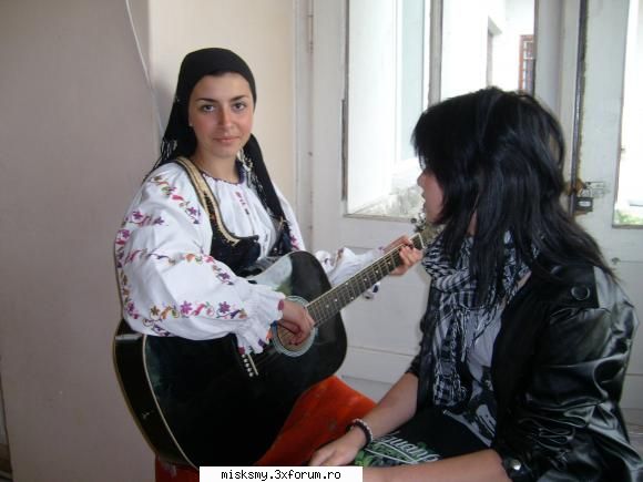 Jojo - Ce obosita mai eram In acel week-end am fost - � Photos �