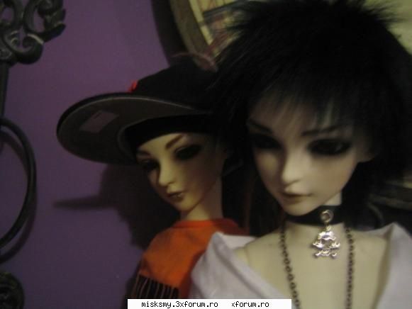 Kaulitz doll - Ce frumusetzi Oare cat or costa? - � Kaulitz Twins �
