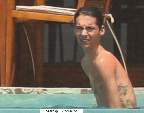 Photos - Ce funny e pic'uu asta))))) - � Bill Kaulitz �