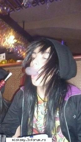Sosia lui Bill - O mai pun sh maine k akm tre sa plec :)) - � Bill Kaulitz �