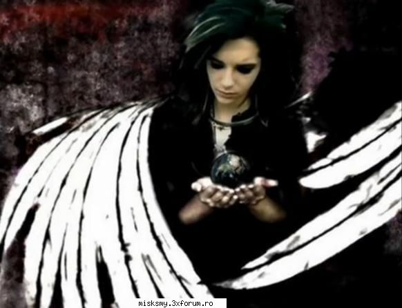 bill kaulitz-19 vara cu baietii