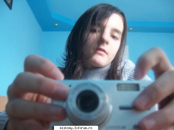 alina - hey! ma numesc Alina , am 12 ani si sunt din sb:D - � About me �