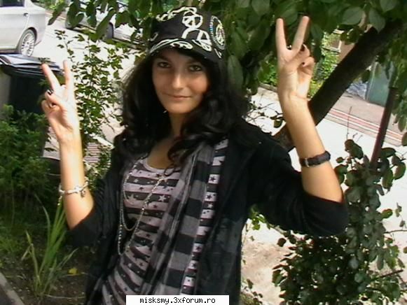 eu si moa poza :x - deyutza - � Photos �