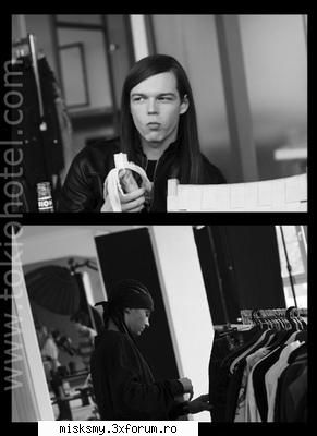 poze de la tom - si o alta poza p kre tom a comentat-o.."aici - � Tokio Hotel �